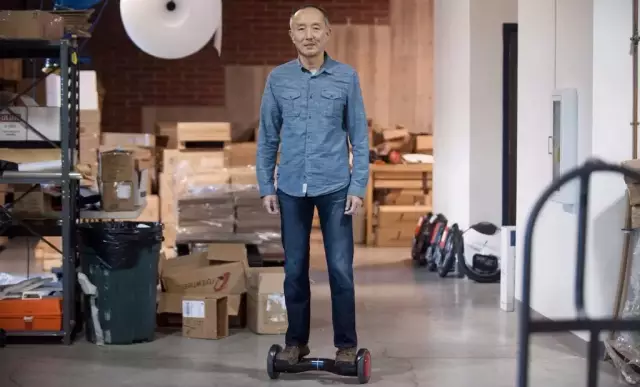 他發(fā)明了自平衡滑行車，受益者卻是山寨廠商