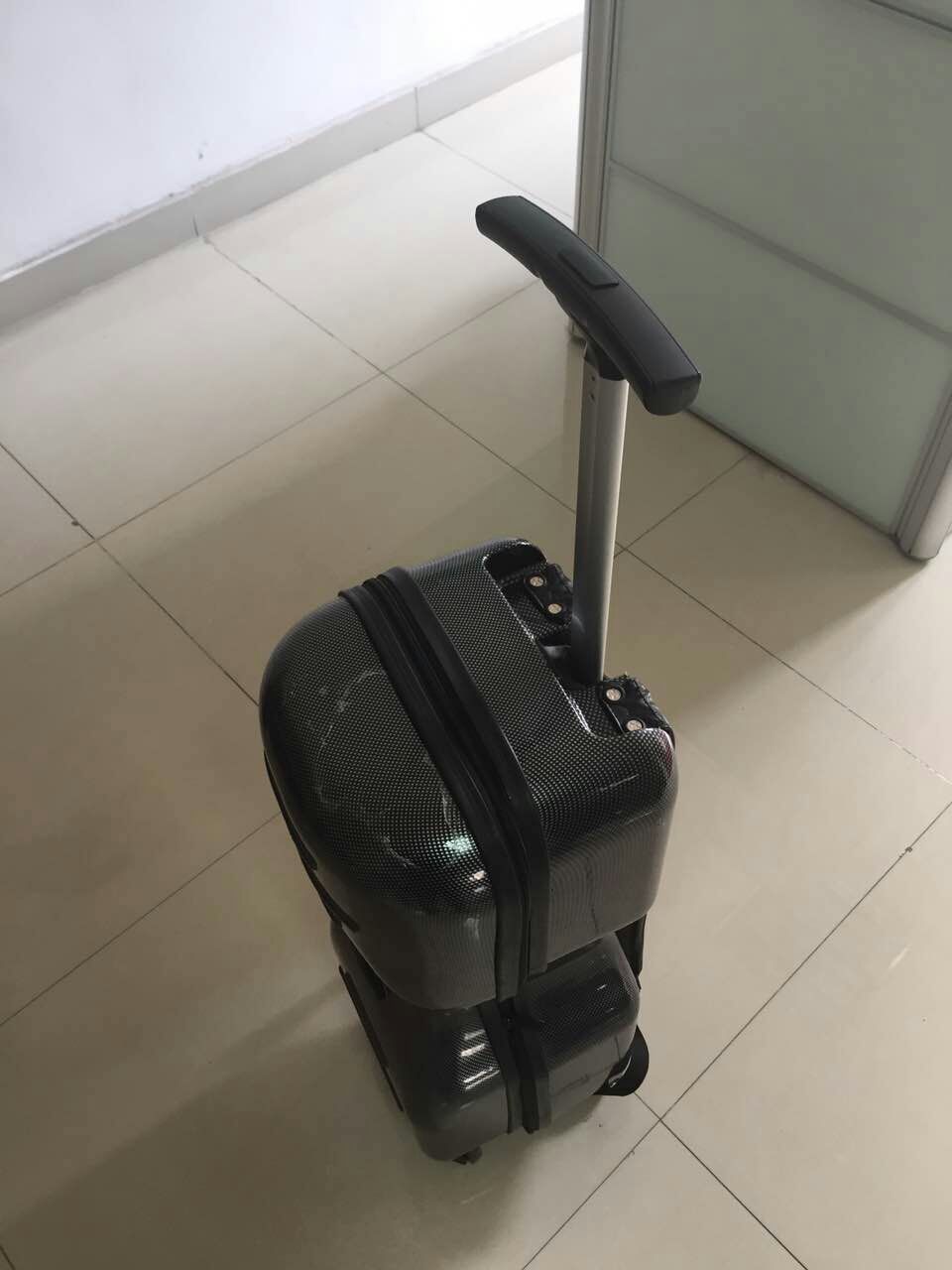【資源推薦】可拖放可肩背的電動(dòng)扭扭車(chē)行李箱